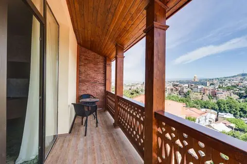 Sole Palace in Tbilisi — foto 3