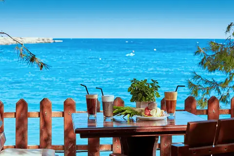 Grecian Park Hotel in Παραλίμνι — foto 23