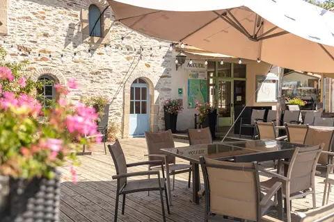 Camping Château La Forêt in Saint-Julien-des-Landes — foto 9
