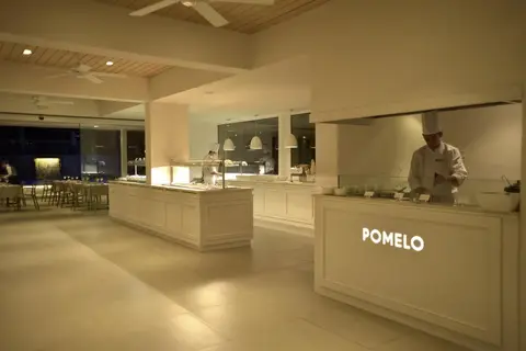 Sunrise Gardens Hotel in Παραλίμνι — foto 18