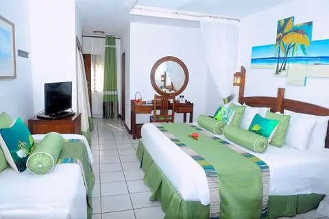 Voyager Beach Resort in Mombasa — foto 27