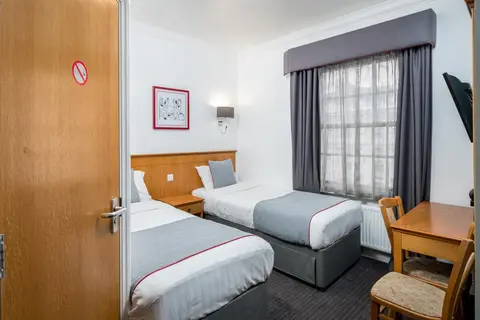 OYO Townhouse New England Victoria in Londen, foto 28