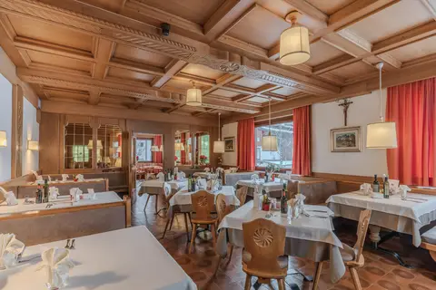 Hotel Christine in Campitello di Fassa — foto 4