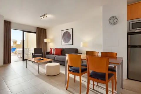 Fly & Go Ramada Residences by Wyndham Costa Adeje foto 5