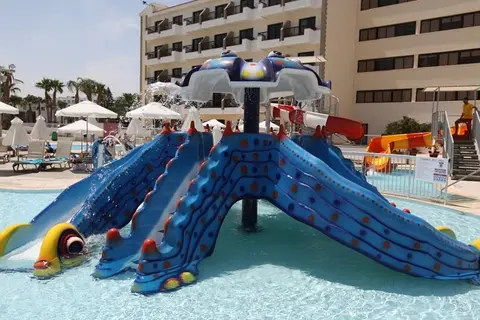 Anastasia Beach Hotel in Παραλίμνι — foto 13