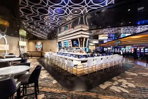 The Strat Hotel Casino & Tower in Las Vegas — foto 7