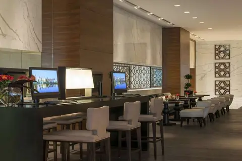 Sheraton Grand Hotel in Dubai — foto 11