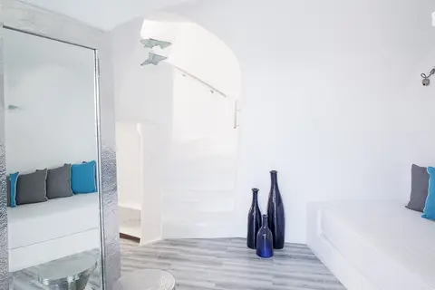 Mill Houses New Elegant Suites in Santorini Yachting Club, foto 16