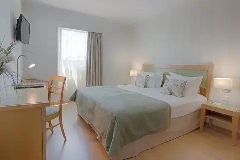 Luna Esperança Centro Hotel in Almada — foto 26