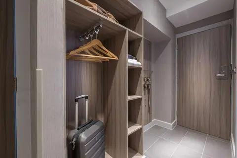 Hotel City Sleeper at Royal National Hotel in Londen — foto 5