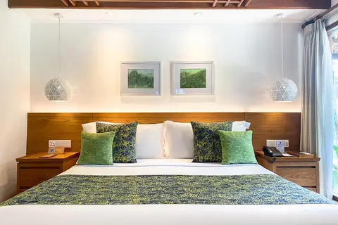 Hotel Legian Beach in Kuta — foto 2