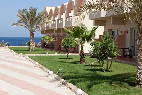 The Three Corners Sea Beach Resort in Beach Bar — foto 10