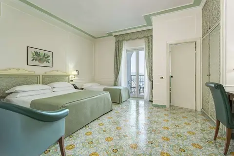 Lloyd's Baia Hotel in Vietri sul Mare — foto 21