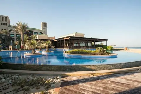 Desert Islands Resort & Spa by Anantara in صير بني ياس — foto 4