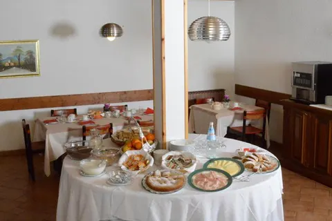 Hotel Savoia in Vermiglio — foto 9