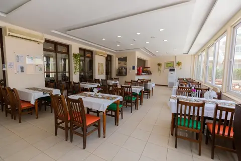 Royal Star Empire Beach Resort in Hurghada — foto 12