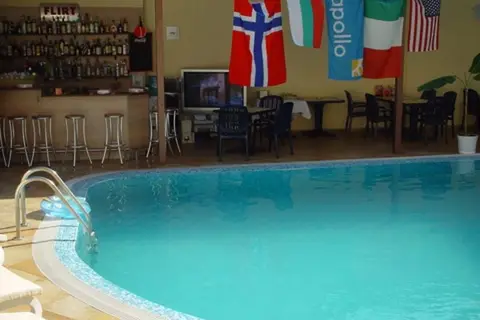 Italia in Несебър — foto 22