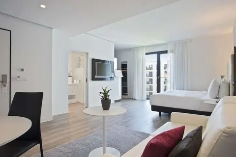 Innside by Melia Frankfurt Ostend in Frankfort aan de Main — foto 3