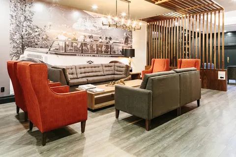 Elk and Avenue Hotel in Banff — foto 2