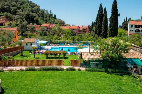 Appartementen Irene in Άγιος Γόρδιος — foto 11