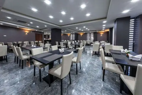 Astoria Tbilisi Hotel in Tbilisi — foto 16