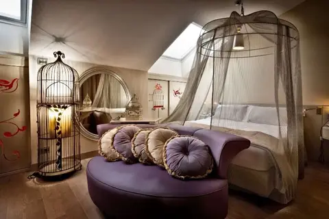 Chateau Monfort in Milaan, foto 4