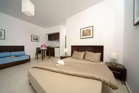 Glaros in Αγία Γαλήνη — foto 18