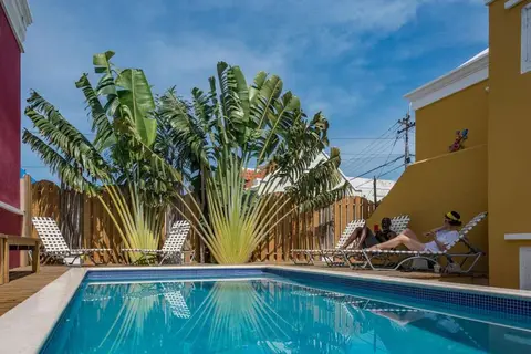 Bario Hotel in Willemstad — foto 18