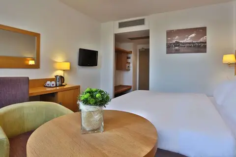 Hotel Botanique in Praag — foto 13
