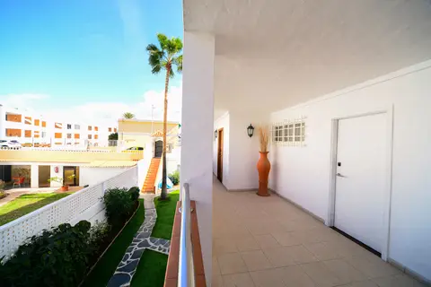 Atlantic Sun Beach in San Bartolomé de Tirajana — foto 14