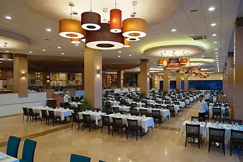 Acapulco Resort Convention & Spa in Girne — foto 20