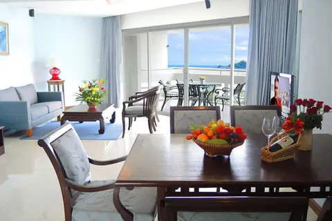 Andaman Beach Suites Hotel in ตำบลป่าตอง — foto 17