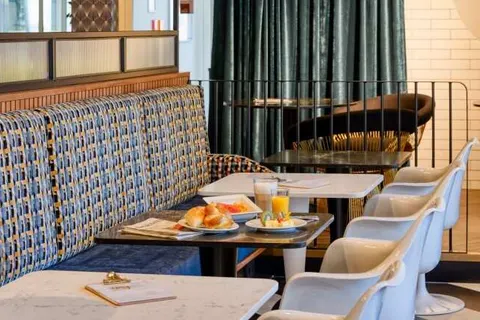 THE Darmstadt foto 4