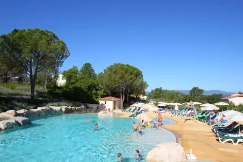 Pierre & Vacances Village Club Le Rouret in Grospierres — foto 2