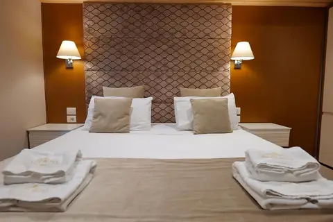 Queen Hotel Tirana in Tirana — foto 14