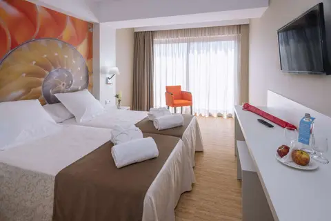 Sumus Stella & Spa in Pineda de Mar — foto 7