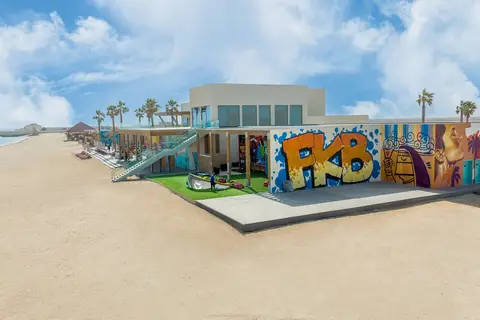 Fuwairit Kite Beach Tapestry Collection by Hilton in Madinat Ash Shamal — foto 5