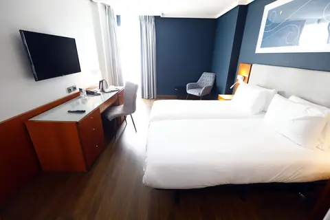 Travelodge Madrid Coslada Airport in Coslada — foto 21