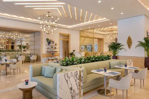 The St. Regis Dubai - The Palm in Aura Skypool, foto 18