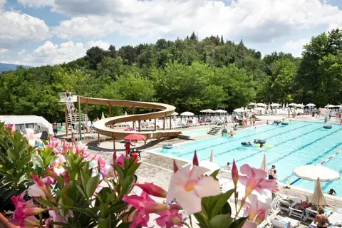 Camping Norcenni Girasole Village in Figline Valdarno — foto 6