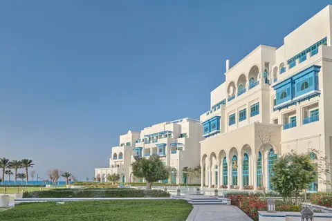 Hilton Salwa Beach Resort & Villas in أبو سمرة — foto 11