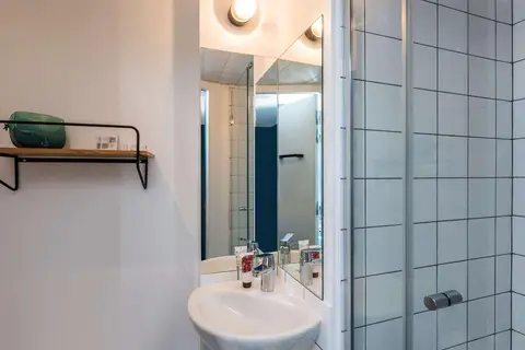 Ibis Styles Paris Gare de l'Est Magenta in Parijs, foto 5