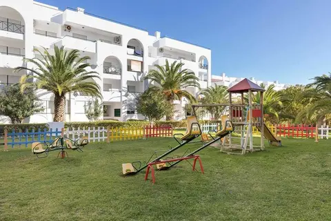 Ukino Terrace Algarve in Porches — foto 17