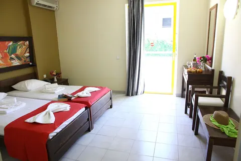 Porto Plazza Hotel in Chersonisos Municipal Unit — foto 4