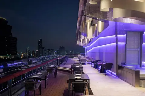 Mode Sathorn in Bangkok — foto 6