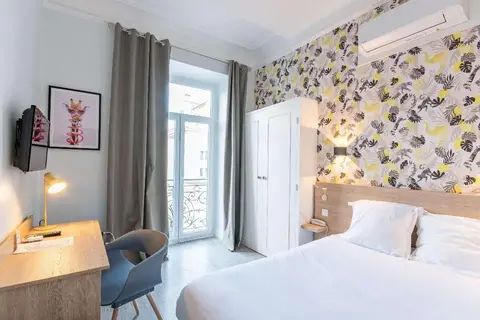 Aria in Nice