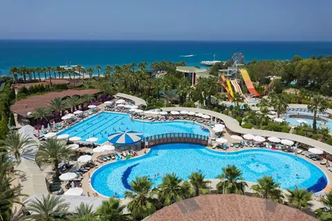 Mukarnas Spa Resort in Alanya