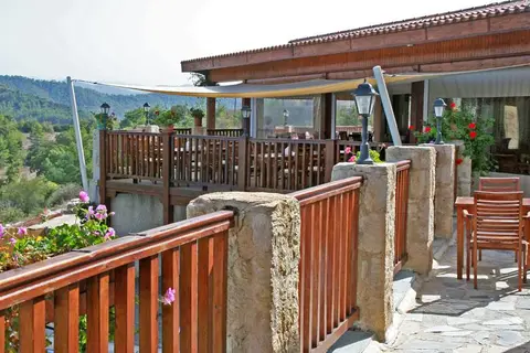 Paradisos Hills Hotel in Lysos — foto 12