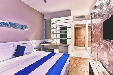 Carine Hotel Delfin in Bijela — foto 28