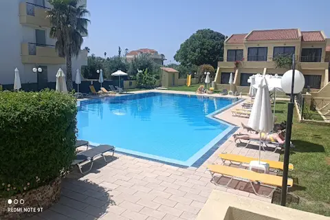 Summerland Hotel & Bungalows in Ιαλυσός — foto 14